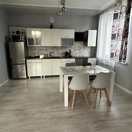 Apartamenty Sofija Deluxe Centrum Зелена Гура Екстер'єр фото