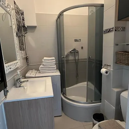 Apartamenty Sofija Deluxe Centrum Зелена Гура Екстер'єр фото