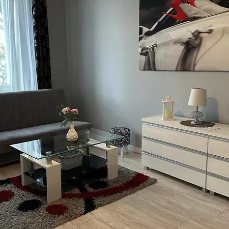 Apartamenty Sofija Deluxe Centrum Зелена Гура Екстер'єр фото